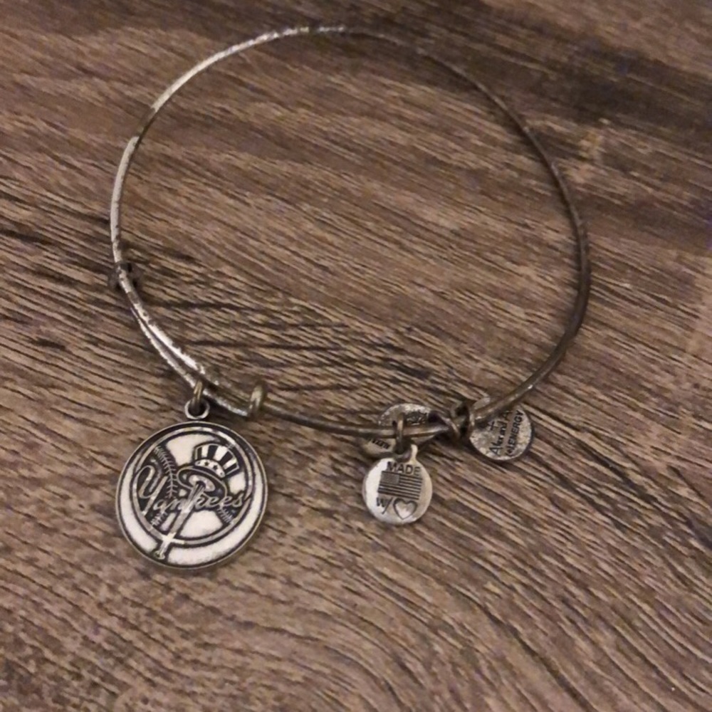 Yankees Alex and Ani